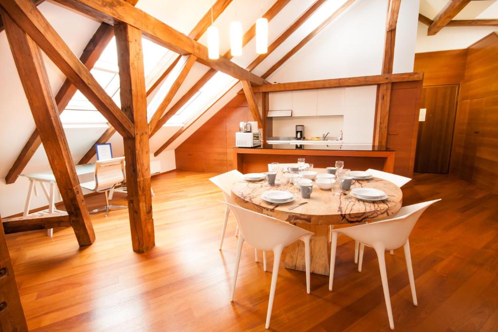 Luxury Loft room 6